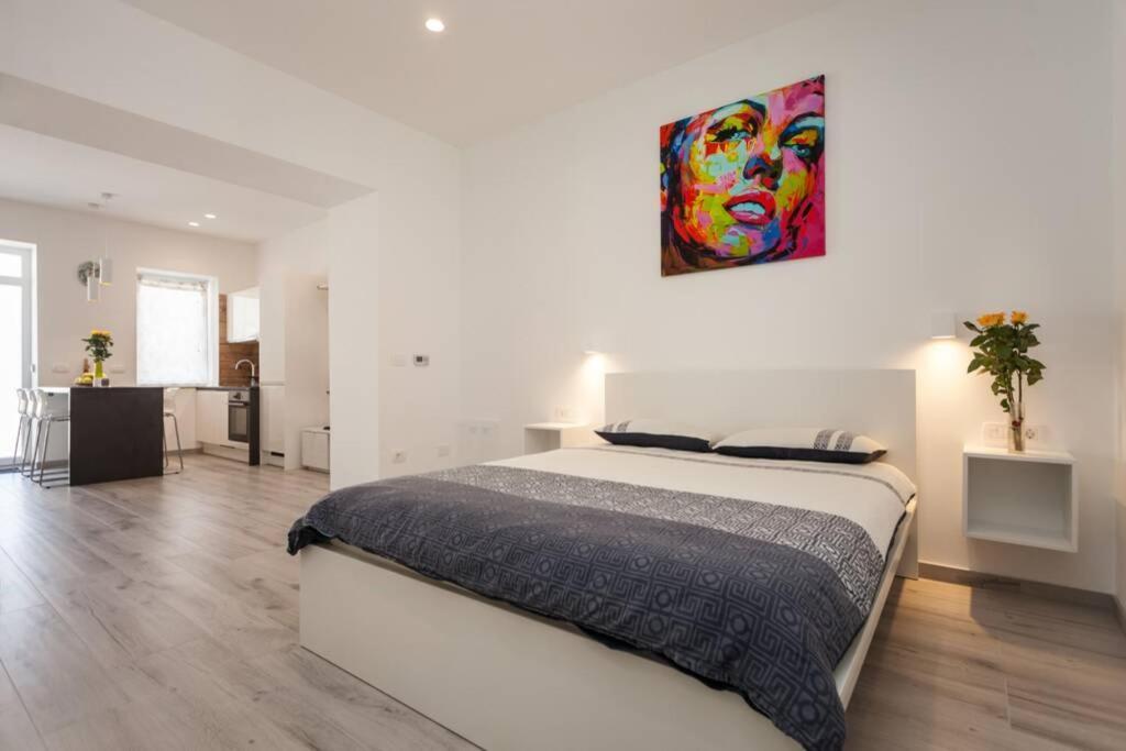Ferienwohnung Apartman Luna Pula Exterior foto